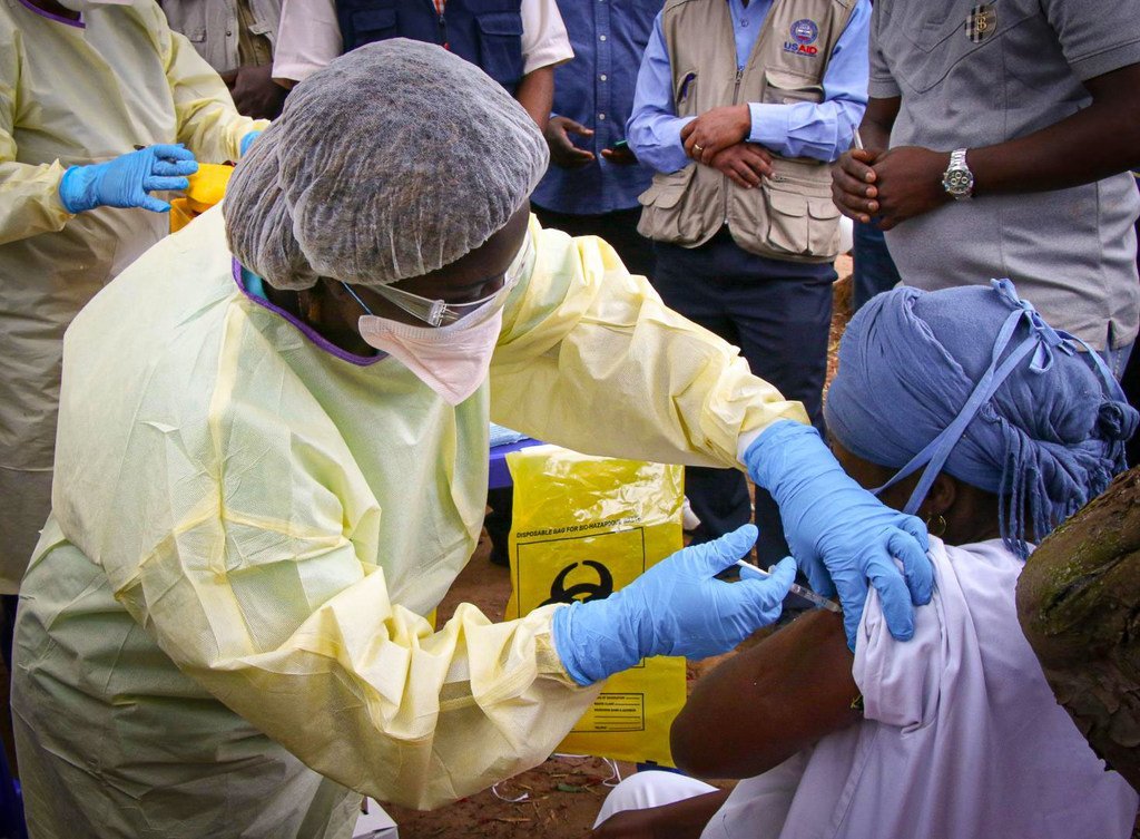 西非国家加大力度应对新一轮埃博拉疫情